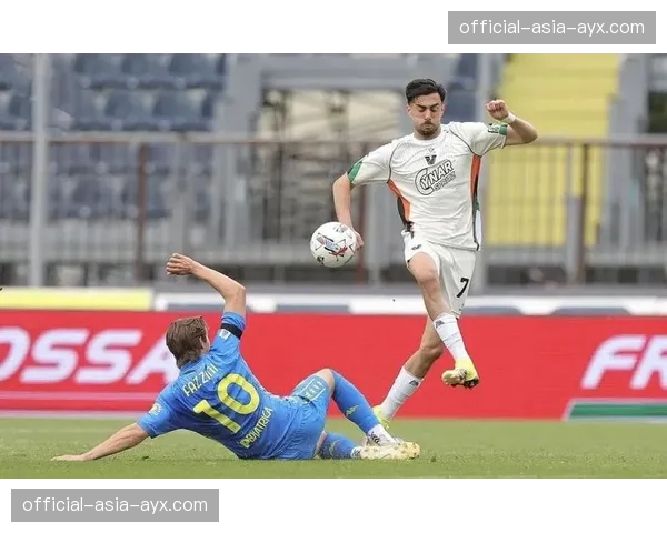 业余联赛报告显示：低级别比赛对边路传中战术的依赖度高于意甲