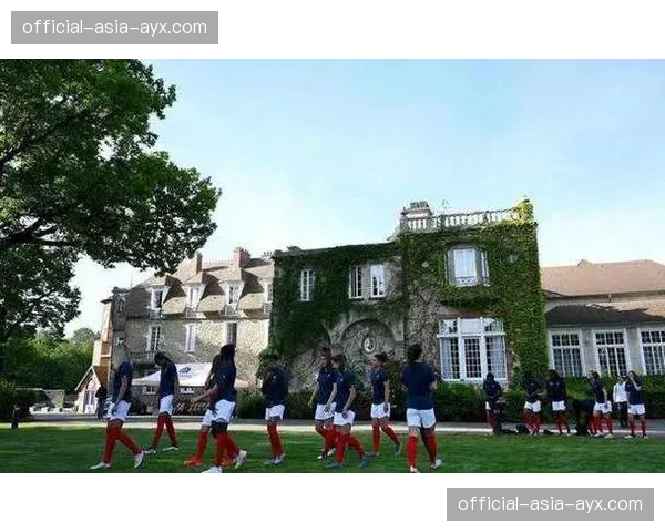 克莱枫丹基地引入新课程，专注青训球员转换阶段决策能力培养